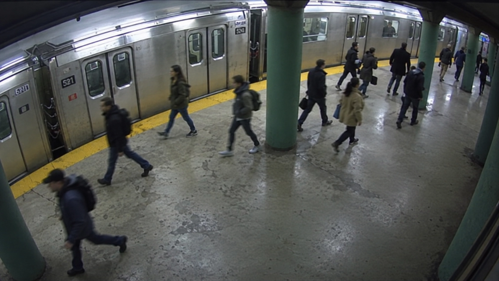 Arrival view 03, platform corner